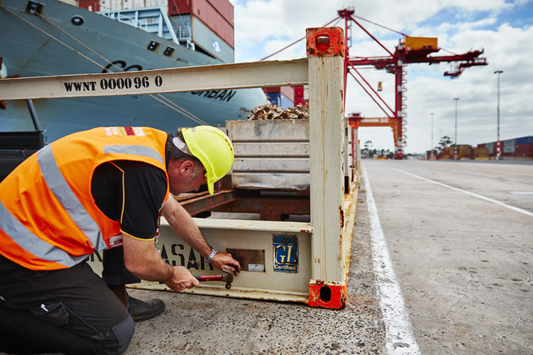 Certifying lifting equipment at Melbourne Port